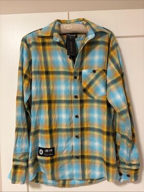 The Vermont flannel company  lone pine Men's  Plaid Button-Down